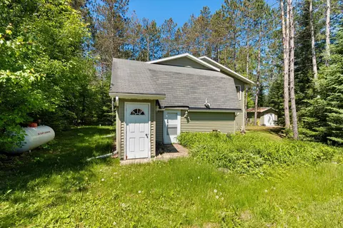 Exterior - n7904 Memory Lane, Gresham, WI 54128 photo 3 of 12