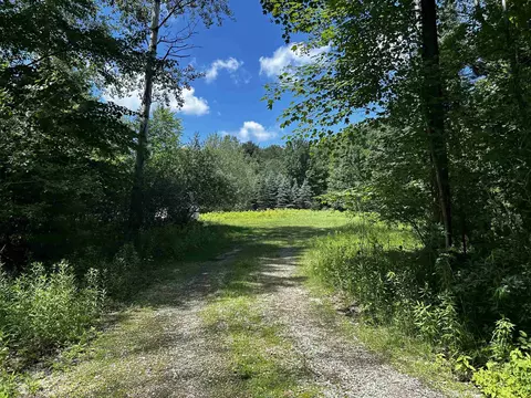 velp avenue, Suamico, WI 54173