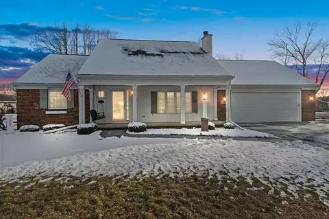 1309 E Wisconsin Ave, Little Chute, WI 54140
