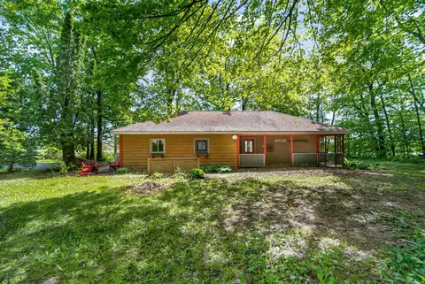 Exterior - 2831 Winnegamie Dr, Appleton, WI 54914 photo 13 of 14