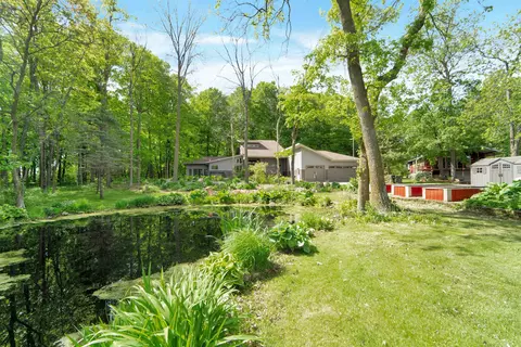 Exterior - 2831 Winnegamie Dr, Appleton, WI 54914 photo 4 of 14