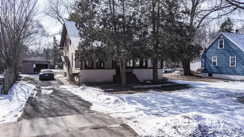 718 Ware St, Waupaca, WI 54981