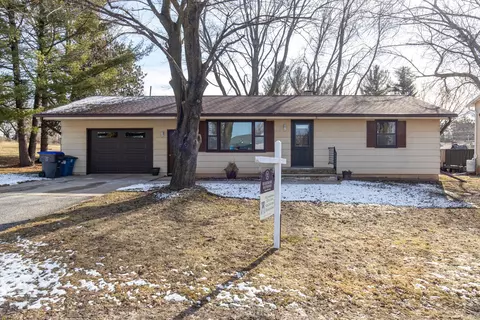 104 Harris Way, Hortonville, WI 54944