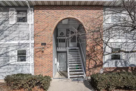 1303 Wittmann Park Ln, Menasha, WI 54952