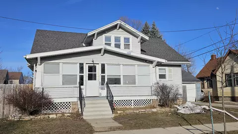 1011 Doty St, Green Bay, WI 54301