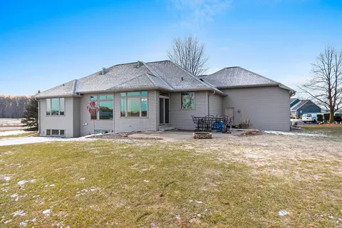 630 Linksview Ct, Wrightstown, WI 54180 photo 8