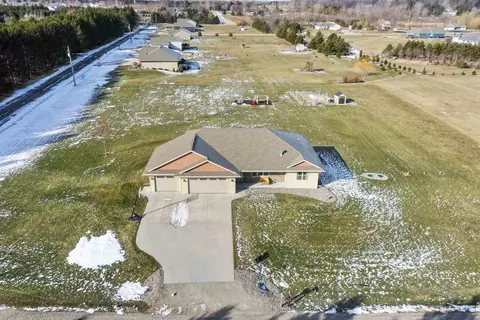 View/Area - 813 Hilbert Rd, Sobieski, WI 54171 photo 1 of 10