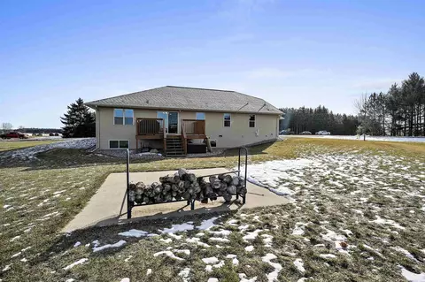 Exterior - 813 Hilbert Rd, Sobieski, WI 54171 photo 12 of 24