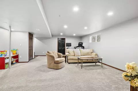 Living - 813 Hilbert Rd, Sobieski, WI 54171 photo 7 of 9