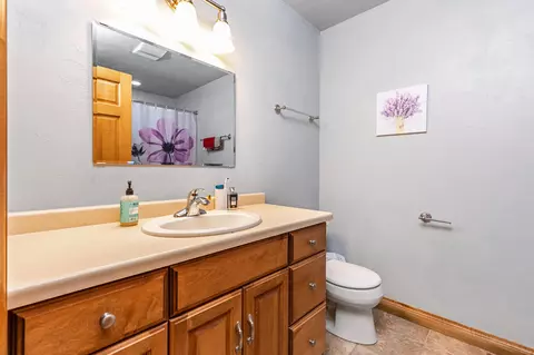 Bath - 3724 S Hampton Ct, Appleton, WI 54915 photo 3 of 3