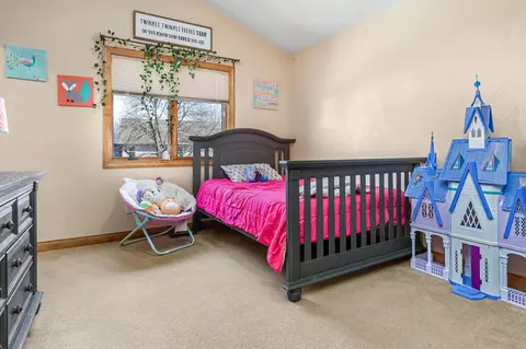 Bedroom - 3724 S Hampton Ct, Appleton, WI 54915 photo 3 of 6