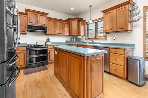 Kitchen - 3724 S Hampton Ct, Appleton, WI 54915 photo 1 of 3