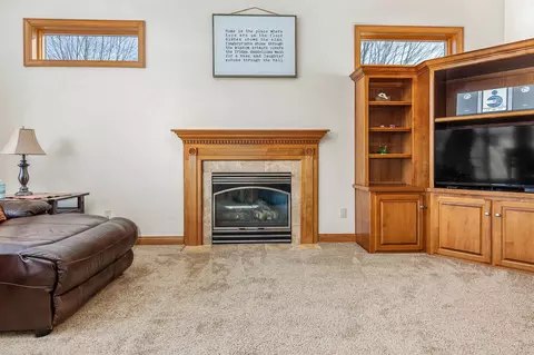 Living - 3724 S Hampton Ct, Appleton, WI 54915 photo 2 of 6