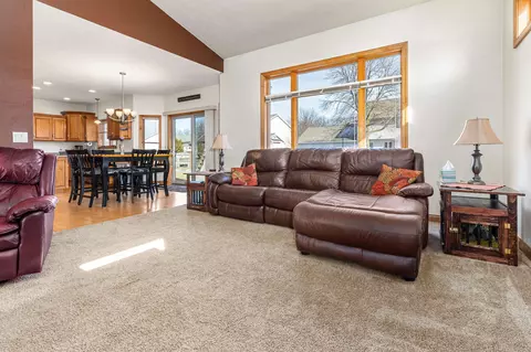 Living - 3724 S Hampton Ct, Appleton, WI 54915 photo 4 of 6
