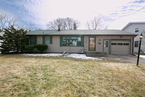 Exterior - 1321 S Riverdale Dr, Appleton, WI 54914 photo 2 of 7