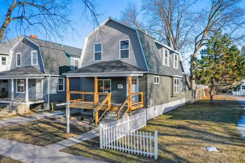 309 S Van Buren St, Green Bay, WI 54301