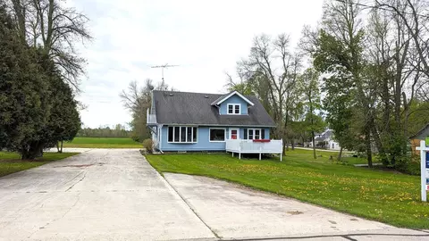 10007 Reifs Mills Rd, Whitelaw, WI 54247