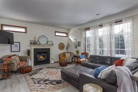 Living - 330 E Flintrock Dr, Appleton, WI 54913 photo 2 of 6
