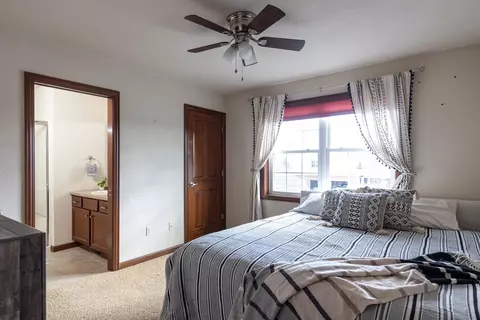 Bedroom - 330 E Flintrock Dr, Appleton, WI 54913 photo 3 of 8