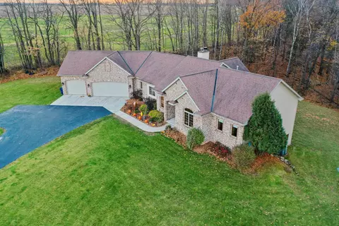 e1271 Rojan Court, Luxemburg, WI 54217