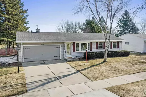 1219 S Erie St, De Pere, WI 54115