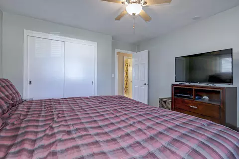 Bedroom - 1125 W Frances St, Appleton, WI 54914 photo 2 of 6