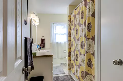 Bath - 1125 W Frances St, Appleton, WI 54914 photo 1 of 2