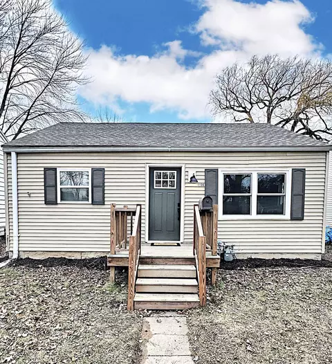 1136 S Oakland Ave, Green Bay, WI 54304