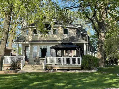 n7762 Sandy Beach Road, Fond Du Lac, WI 54935