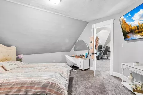 Bedroom - 727 W Commercial St, Appleton, WI 54914 photo 5 of 7
