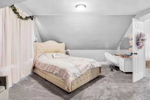 Bedroom - 727 W Commercial St, Appleton, WI 54914 photo 3 of 7