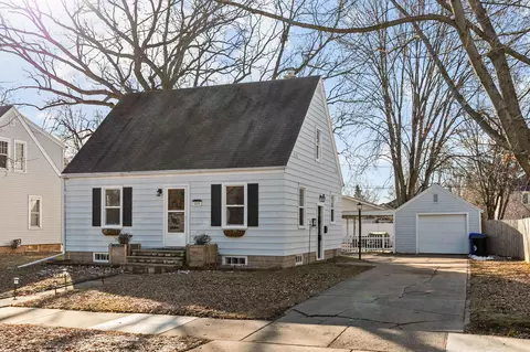 619 E Maple St, Appleton, WI 54915