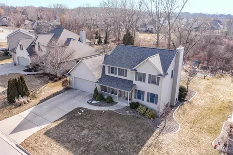 2036 E Higgins Hl, De Pere, WI 54115