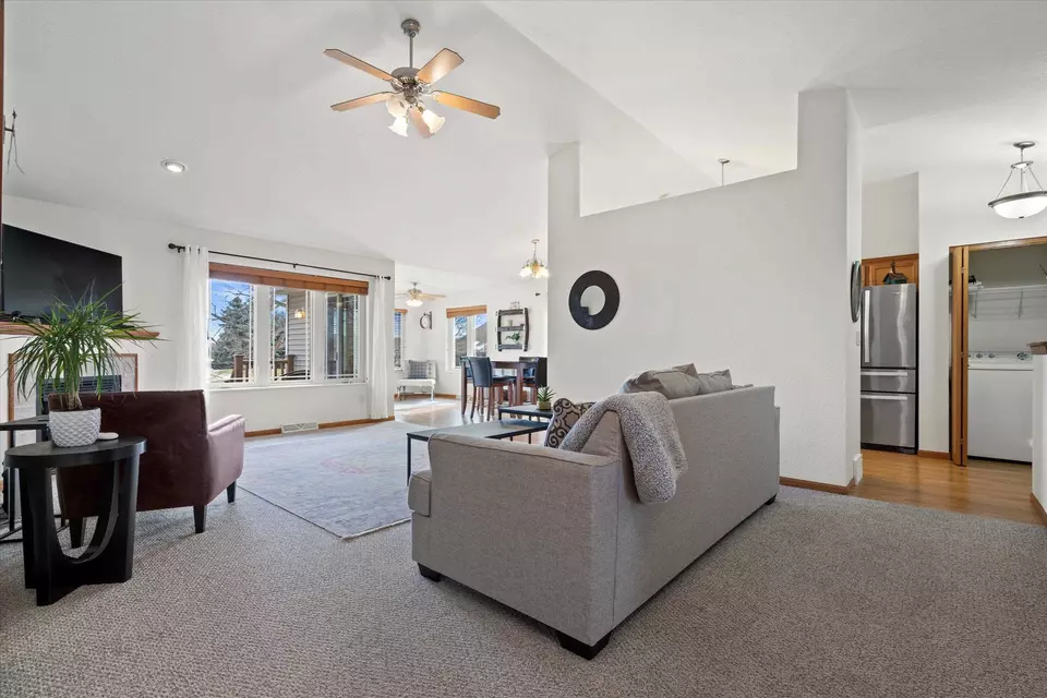 3100 Elk Ridge Dr D, Oshkosh, WI 54904 24 Photos Movoto