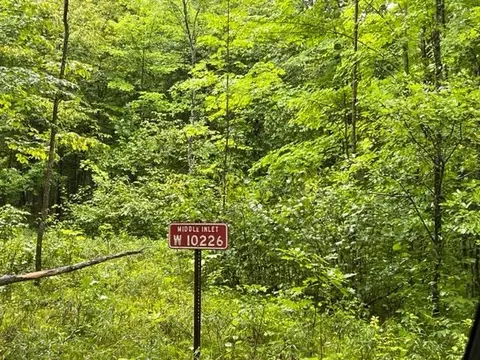 N10226 Deer Lane, Middle Inlet, WI 54177