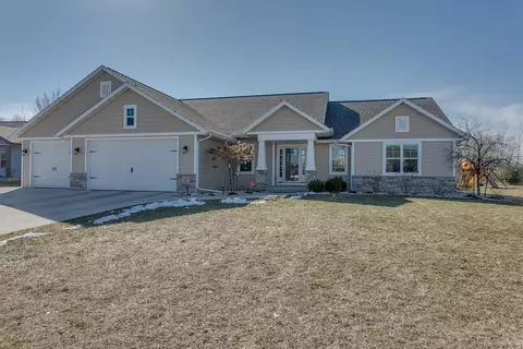n1061 Glennview Drive, Greenville, WI 54942