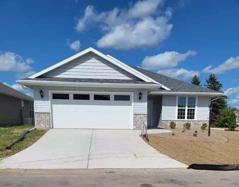 Exterior - 5024 N Milkweed Trl, Appleton, WI 54913 photo 6 of 6