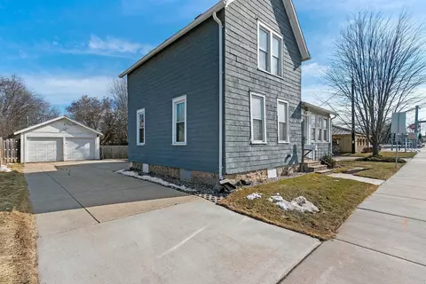 Exterior - 1914 S Oneida St, Appleton, WI 54915 photo 3 of 10
