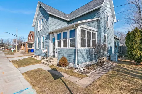 Exterior - 1914 S Oneida St, Appleton, WI 54915 photo 2 of 10