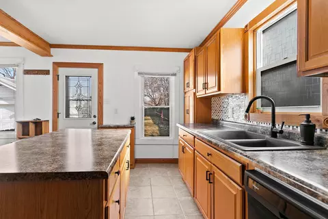 Kitchen - 1914 S Oneida St, Appleton, WI 54915 photo 3 of 6