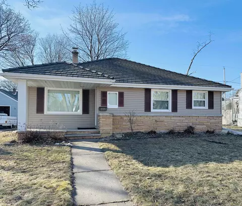 235 E Frances St, Appleton, WI 54911