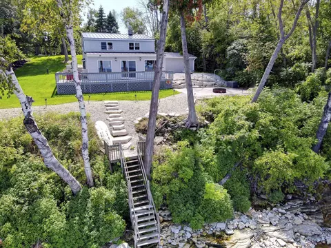 8874 Bittersweet Rd, Sturgeon Bay, WI 54235