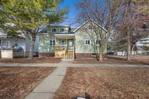 306 Terrace Ave, Marinette, WI 54143