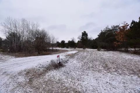 w6877 County Road H, Wild Rose, WI 54984