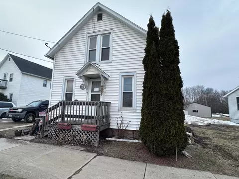 237 Cherry St, Oconto Falls, WI 54154