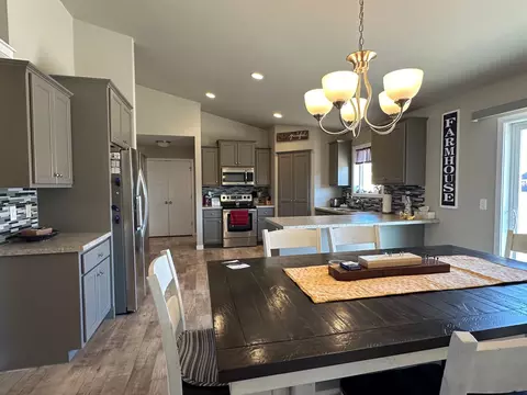 3302 Tulip Trl, Appleton, WI 54913 photo 4