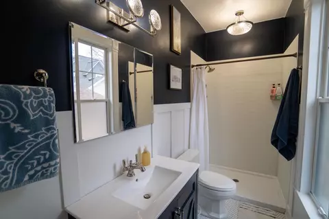 Bath - 543 N Drew St, Appleton, WI 54911 photo 1 of 1