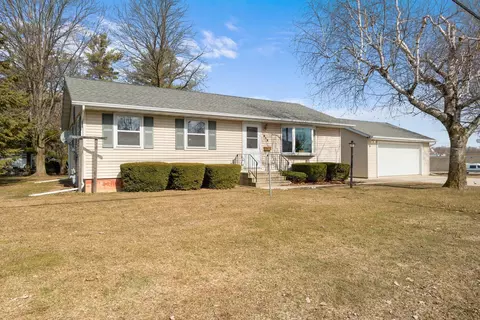 212 Petty St, Brillion, WI 54110