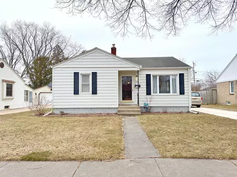 724 Lark St, Green Bay, WI 54303