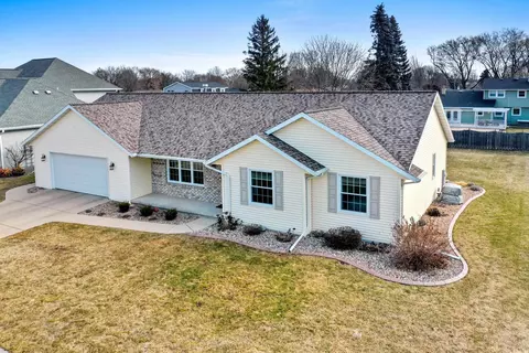 733 St Mary St, De Pere, WI 54115